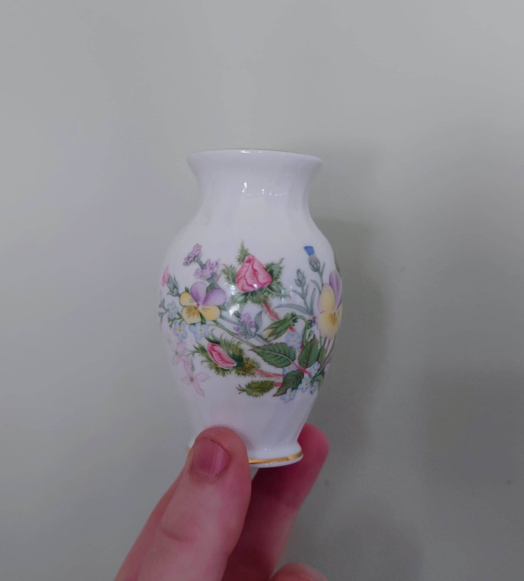 Wild Tudor Aynsley 3'' Small Bud Vase  Porcelain Made in England Wild Tudor Pattern Collectable Vintage Fine Porcelain Ceramic Floral Vase