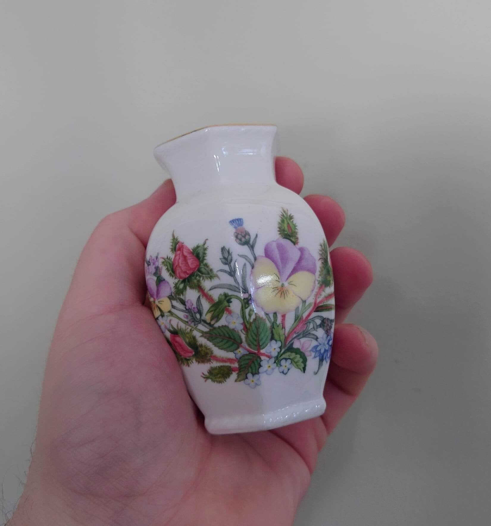Wild Tudor Aynsley 3'' Small Bud Vase  Porcelain Made in England Wild Tudor Pattern Collectable Vintage Fine Porcelain Ceramic Floral Vase