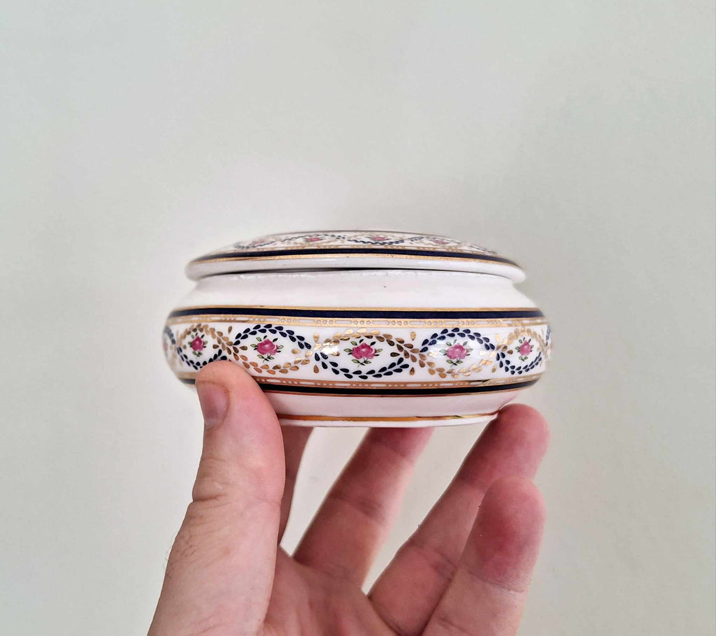 Vintage Trinket Beautiful Regal Collection Bone China Trinket Box Porcelain Jewellery Dish/Tray Ring Dish