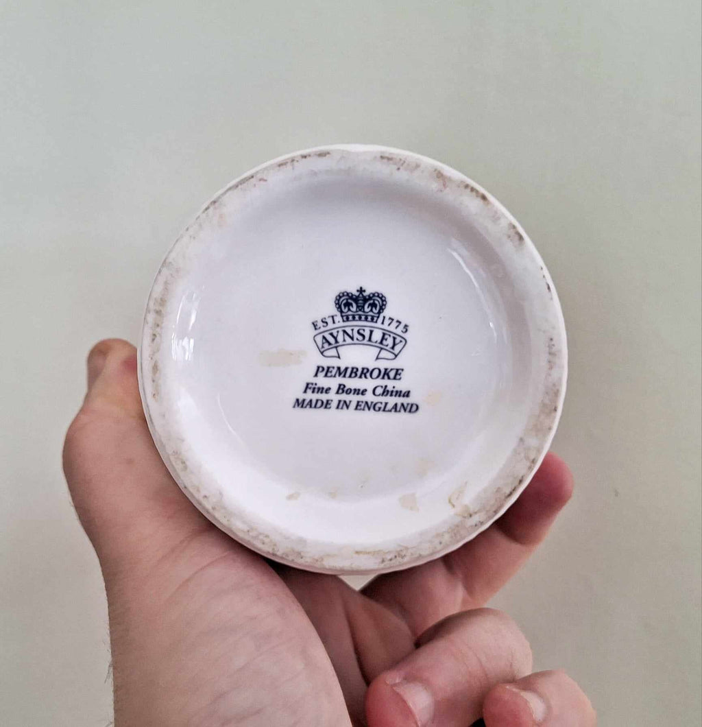 Aynsley 10" Vase Pembroke (Gold Trim)  Fine Bone China Porcelain Made in England Pembroke Pattern Collectable Vintage