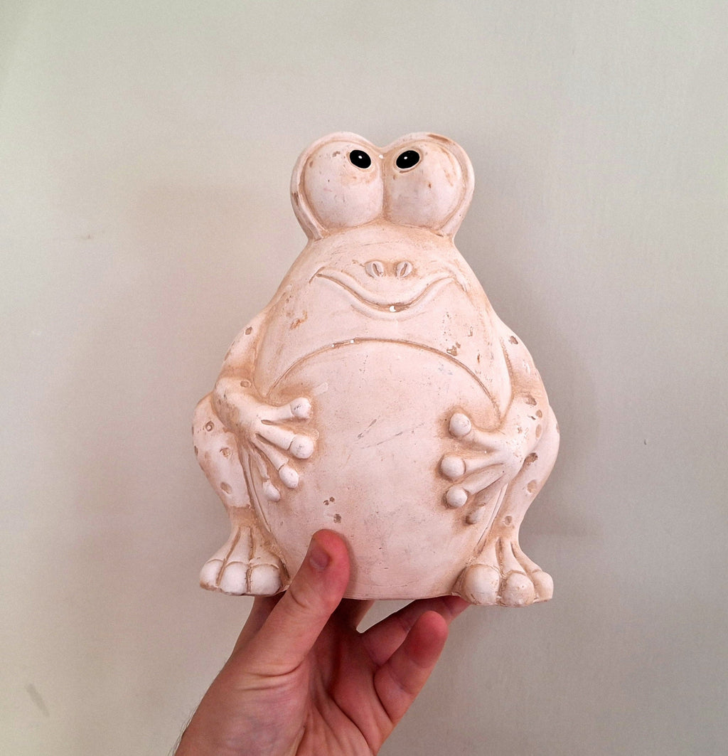 Ceramic Frog Ceramic Frog Figurine, Kitsch animal Figurine.  Vintage Kitsch Animal Frog figurine gift idea