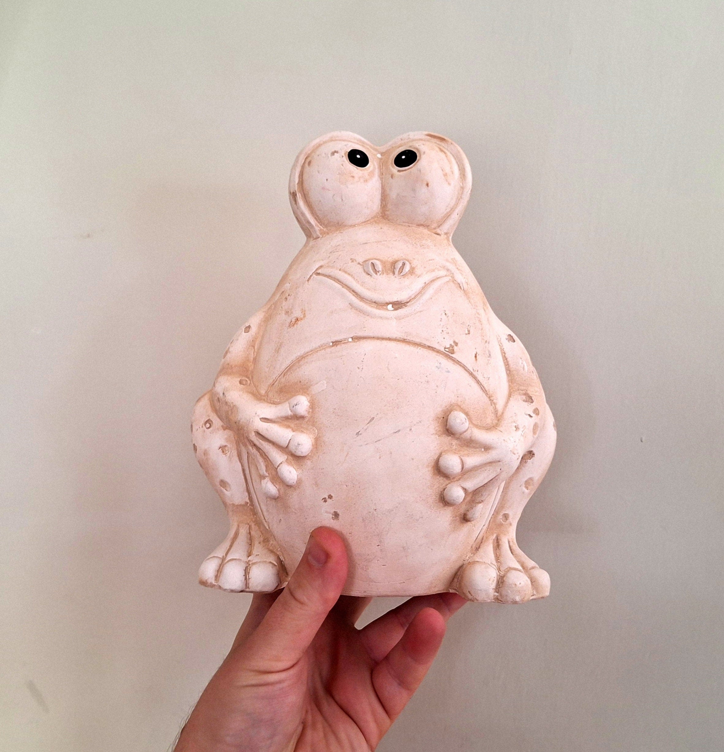 Ceramic Frog Ceramic Frog Figurine, Kitsch animal Figurine.  Vintage Kitsch Animal Frog figurine gift idea