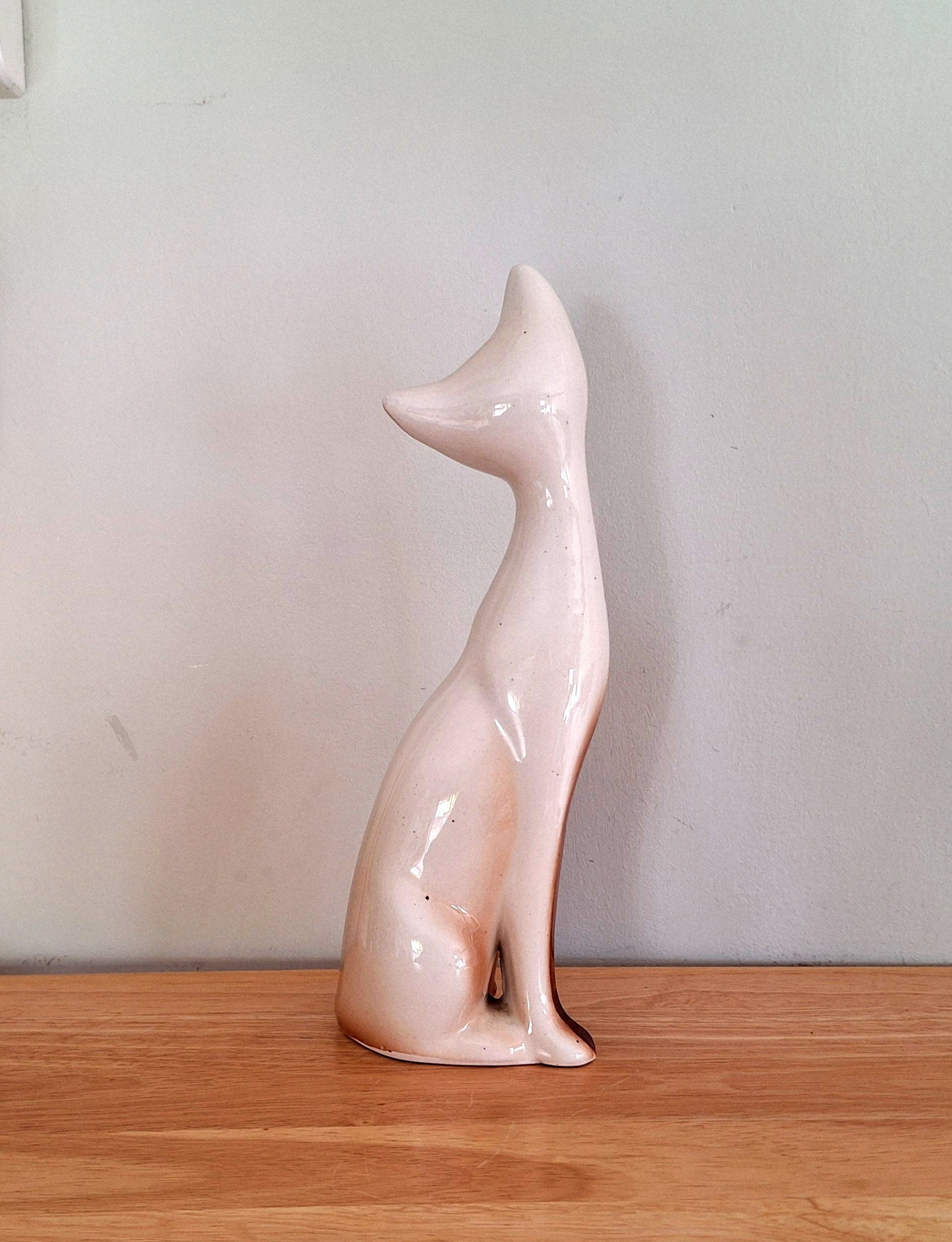 Cat Figurine Vintage Pottery/Collectable Cat's/ Retro/Animal Figurine/Home Decor1970's/ Mothers Gift/Cat Sculpture/pet Cat Ornament