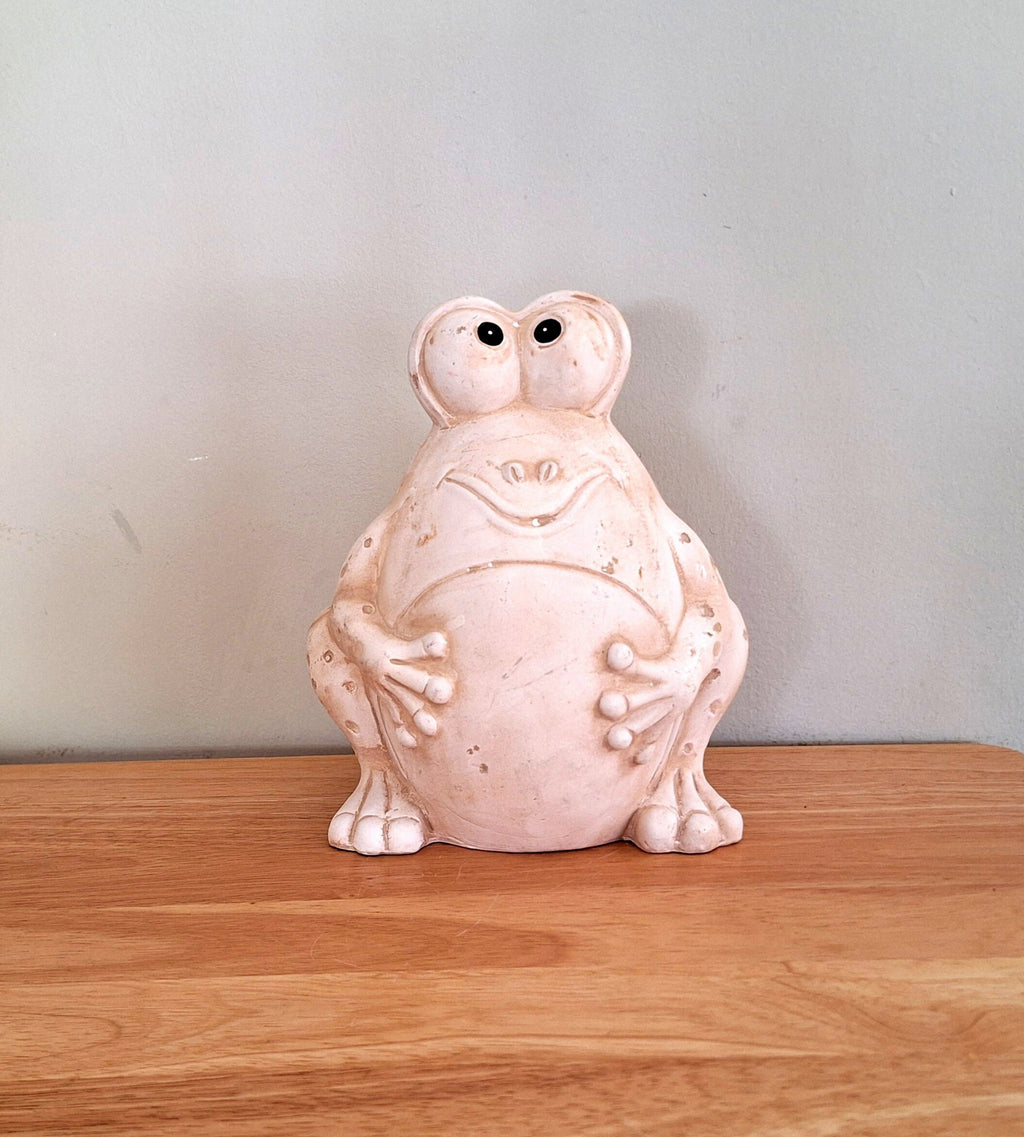 Ceramic Frog Ceramic Frog Figurine, Kitsch animal Figurine.  Vintage Kitsch Animal Frog figurine gift idea