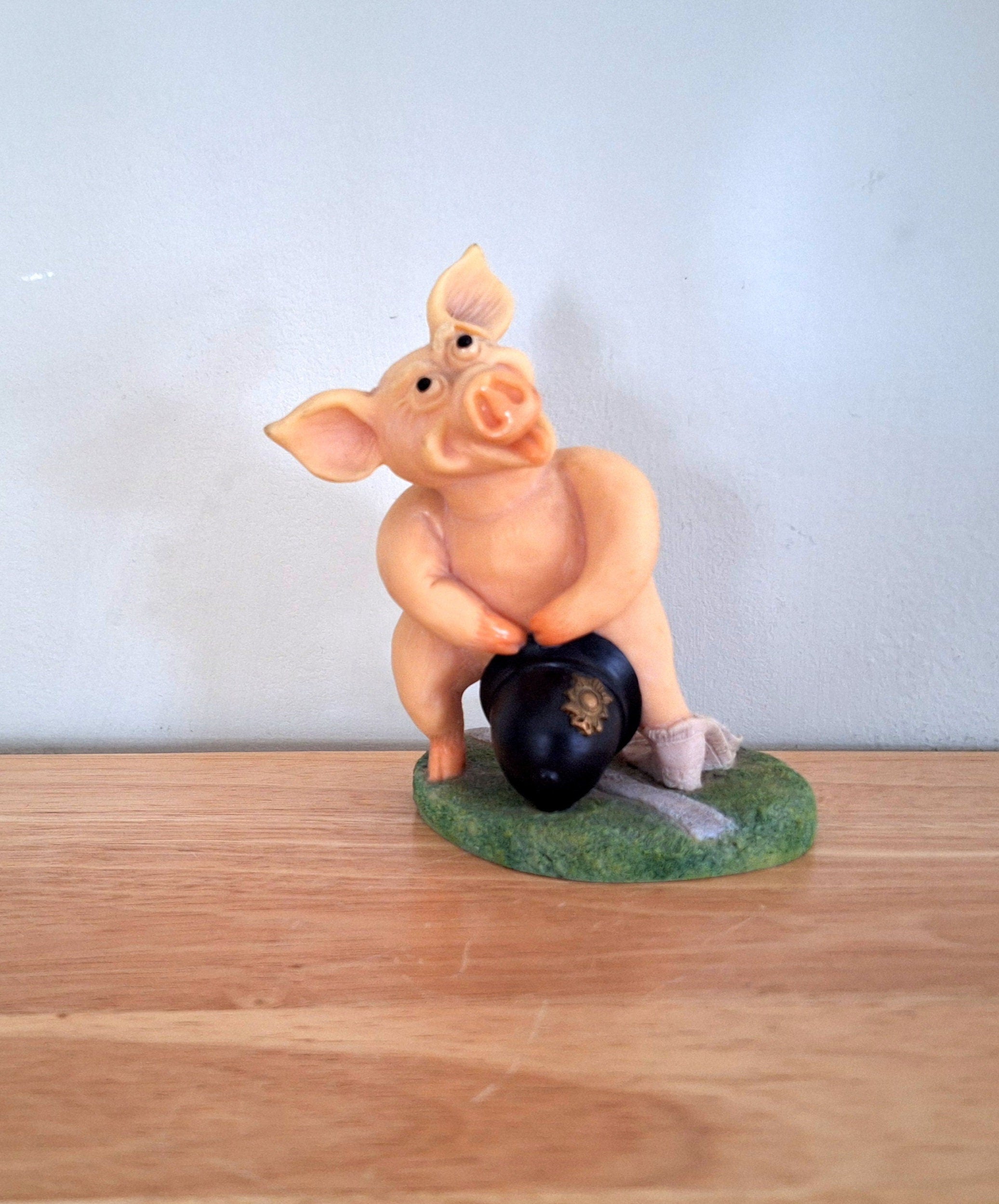 Vintage Pig Figurine Pigtails Collectable Pig Ornament Kitsch Pig Statue Pig  Retired Piggin 'The Boss'