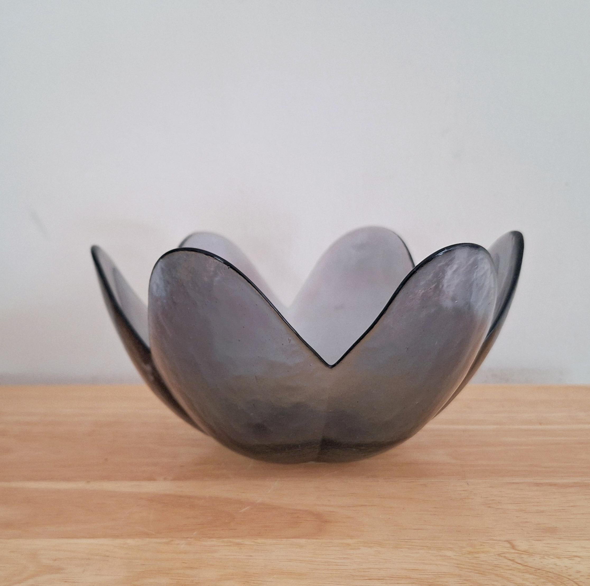 Vintage Hand-Blown Gray Flower-Shaped Glass Bowl | Textured Decorative Art Glass Bowl | Unique Vintage Flower Design