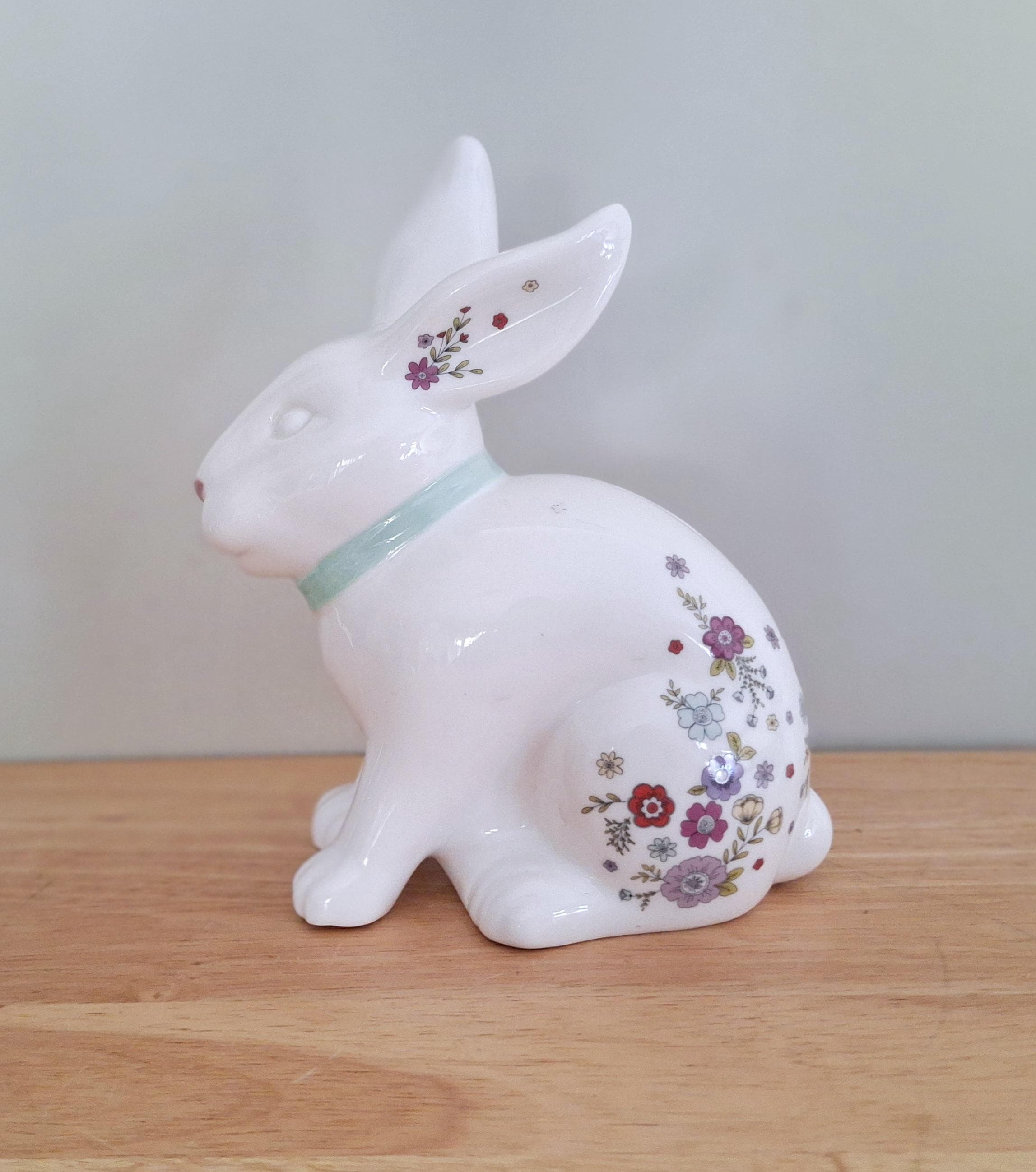 Vintage Ceramic Floral Rabbit Money Box, Decorative Floral Design Bunny Bank with Coin Slot, Home Decor