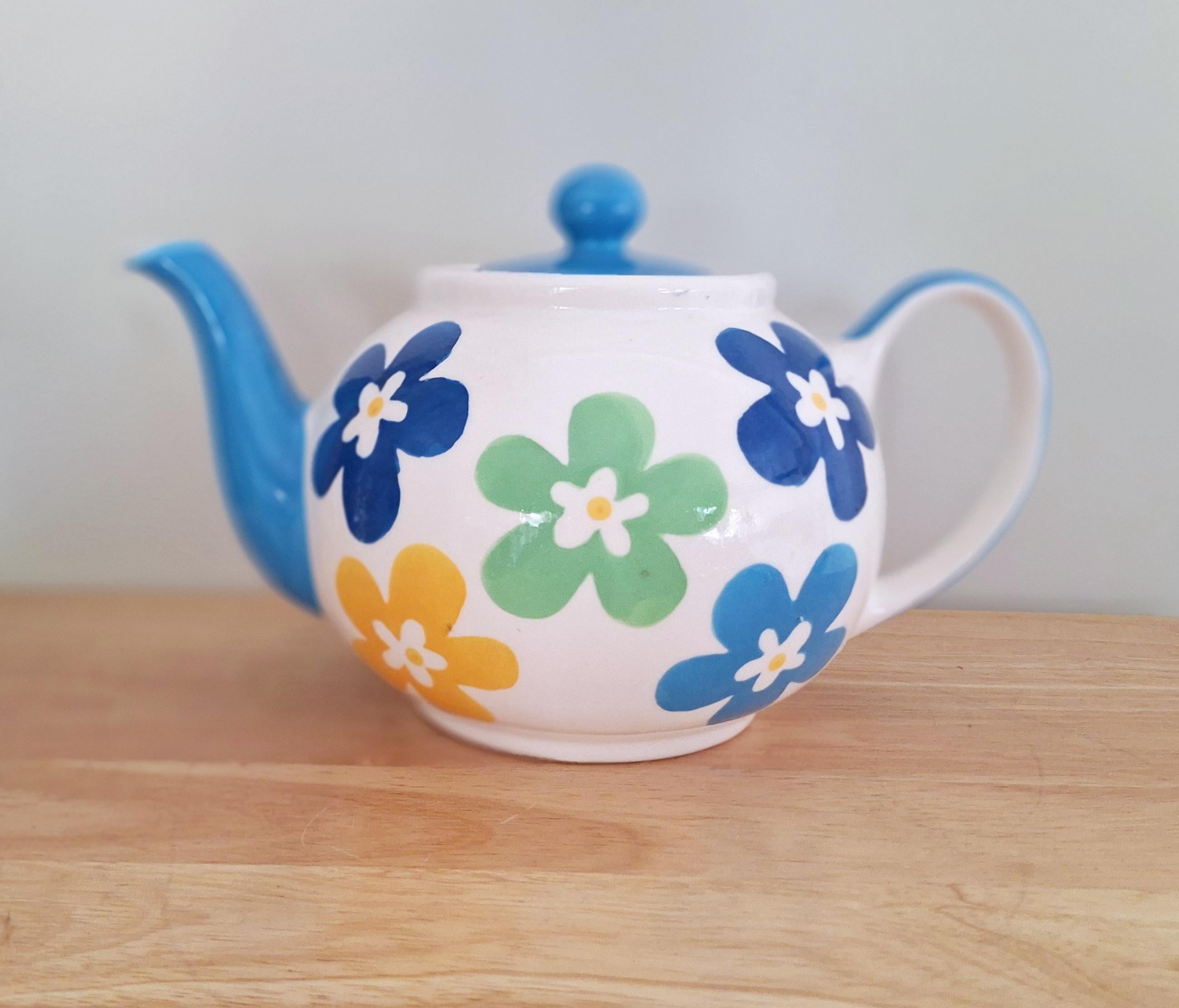 Whittard of Chelsea, vintage teapot, hand-painted teapot, retro floral teapot, ceramic teapot, 1990s teapot, collectible British teapot