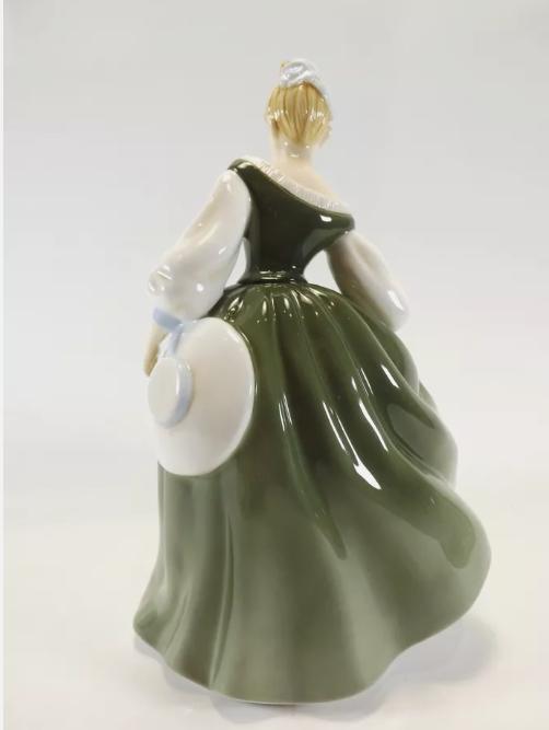 Royal Doulton Figurine - Fair Lady HN4719 - Hand-Painted Pretty Ladies Collectible in Elegant Green Dress - 2004 Petite Series