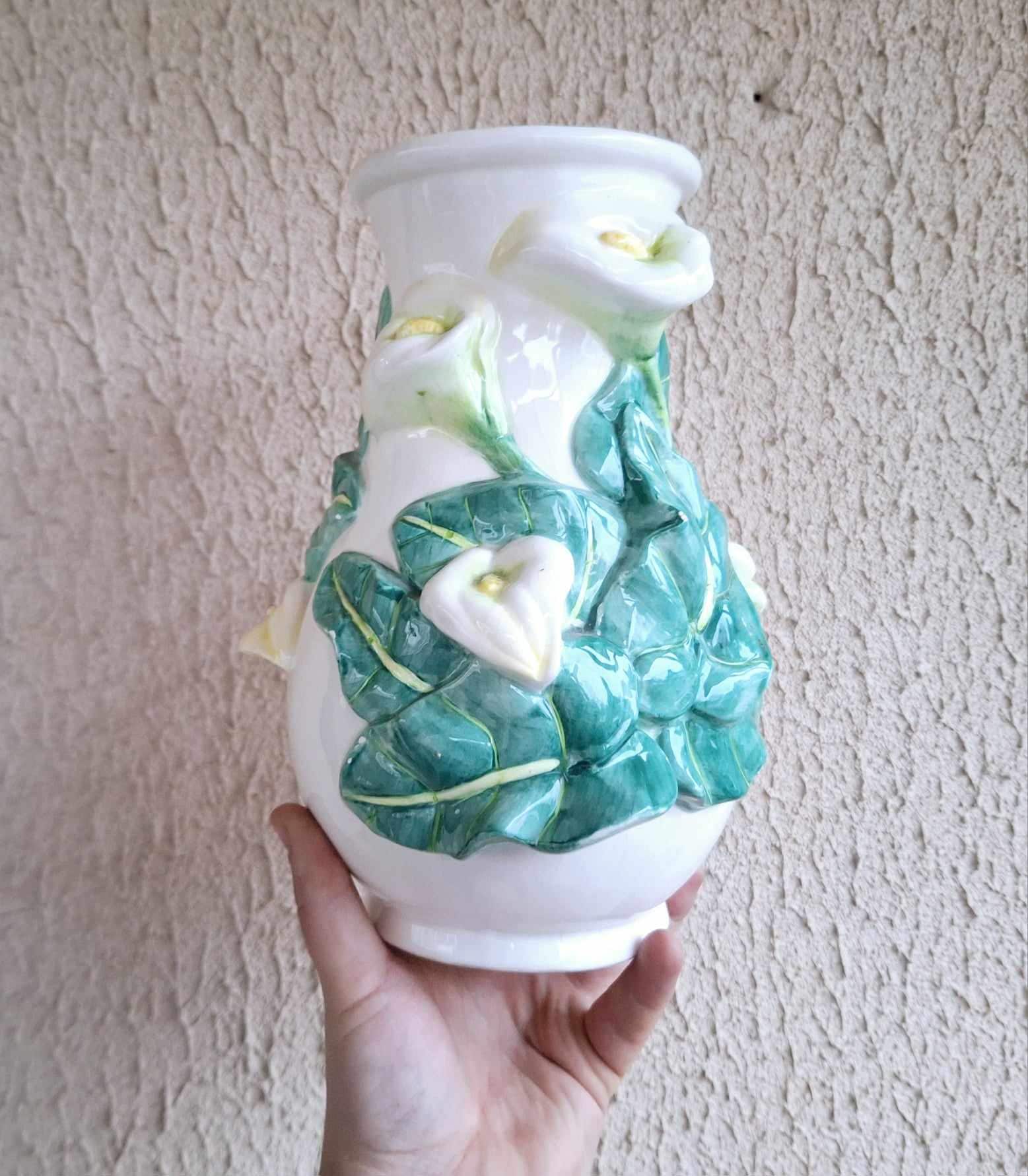 Vintage Ceramic Calla Lily Floral Vase Handcrafted & Hand Painted LP1853 Elegant Collectible for Home Décor and Gift