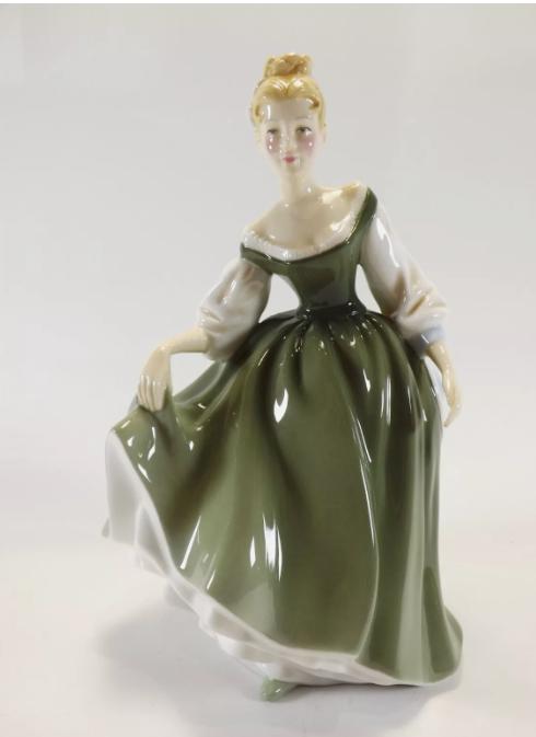Royal Doulton Figurine - Fair Lady HN4719 - Hand-Painted Pretty Ladies Collectible in Elegant Green Dress - 2004 Petite Series