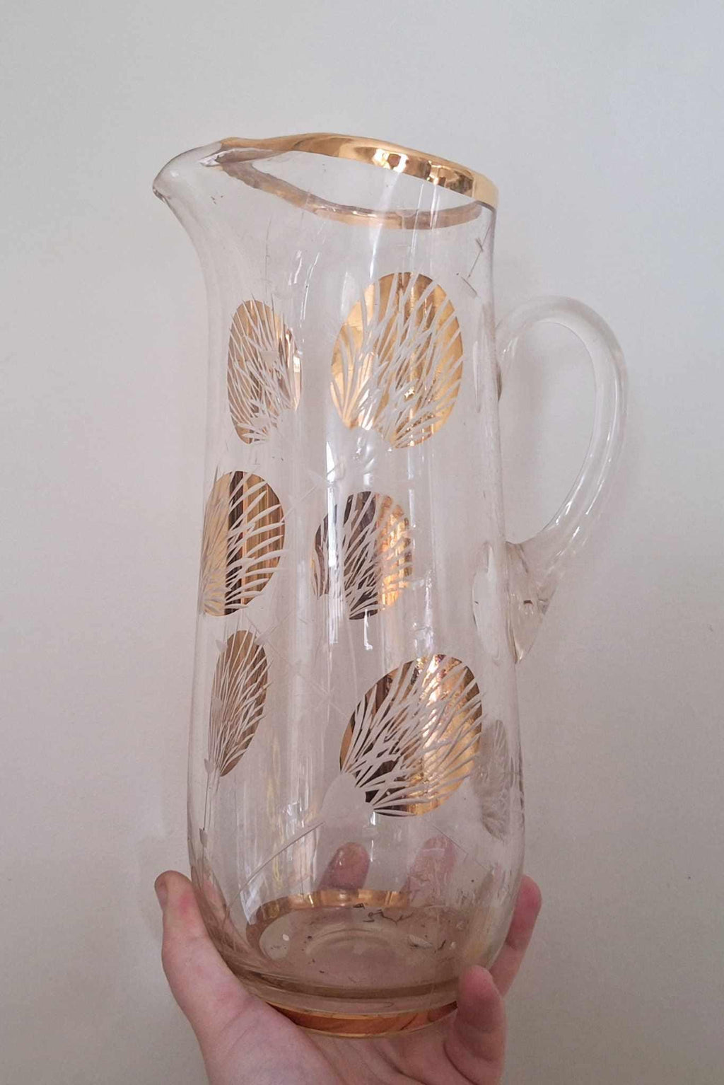 Vintage Mid-Century Glass Pitcher & Tumbler Set | 1950s-60s Gold Leaf Print | Retro Barware | 6-Piece Drinkware Set