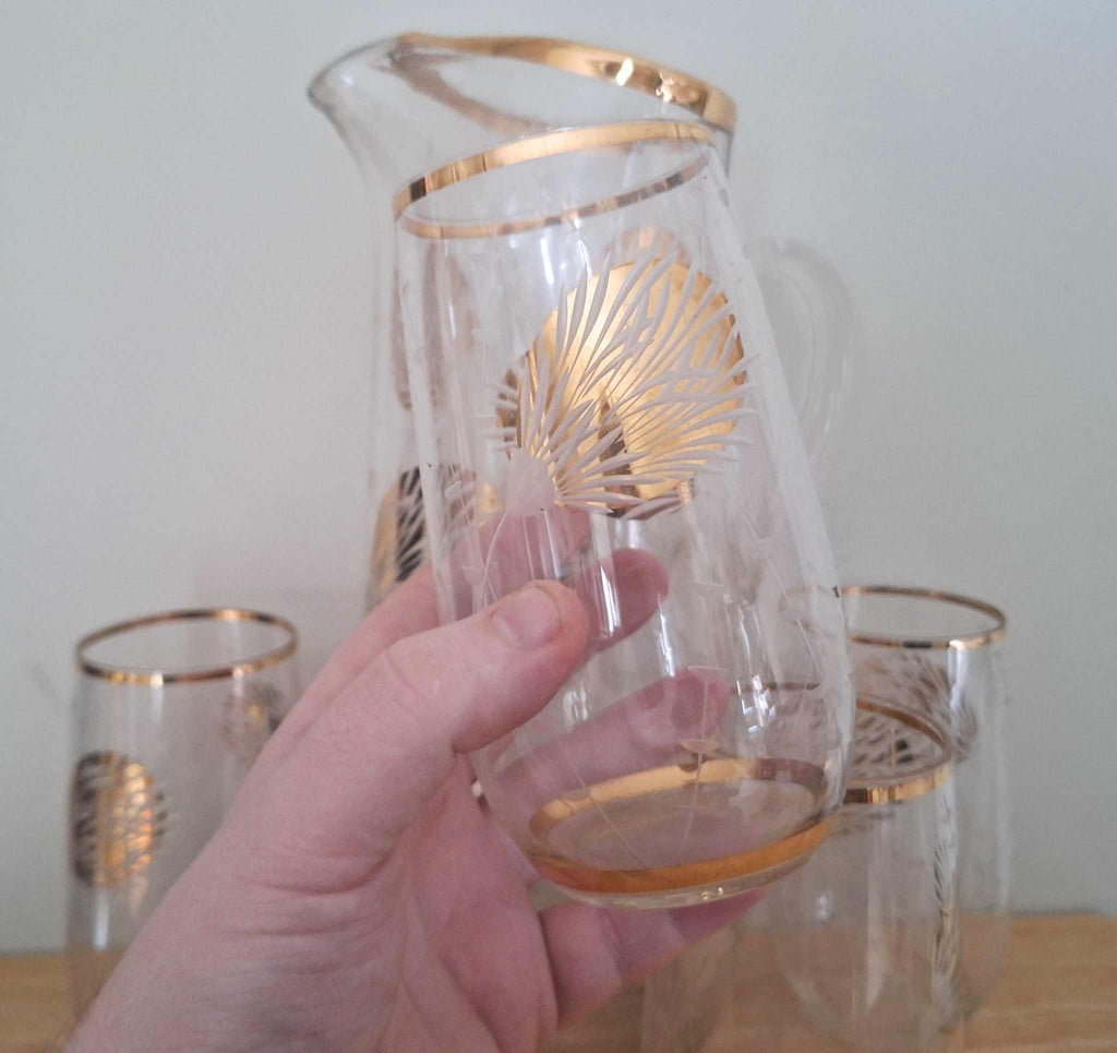 Vintage Mid-Century Glass Pitcher & Tumbler Set | 1950s-60s Gold Leaf Print | Retro Barware | 6-Piece Drinkware Set