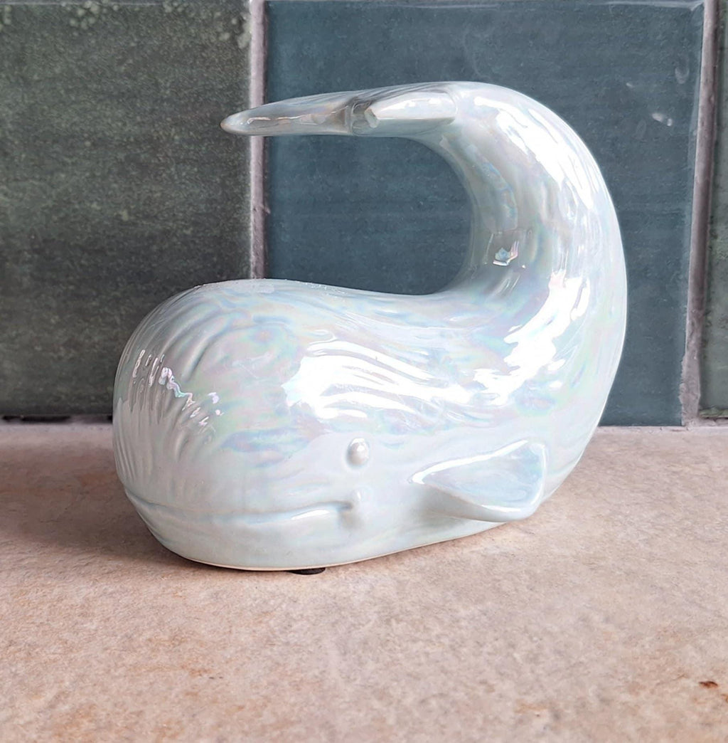 Iridescent Ceramic Whale Ornament  Glossy Coastal Bathroom Decor, Ocean-Themed Figurine, Pastel Glaze, Modern Shelf Accent
