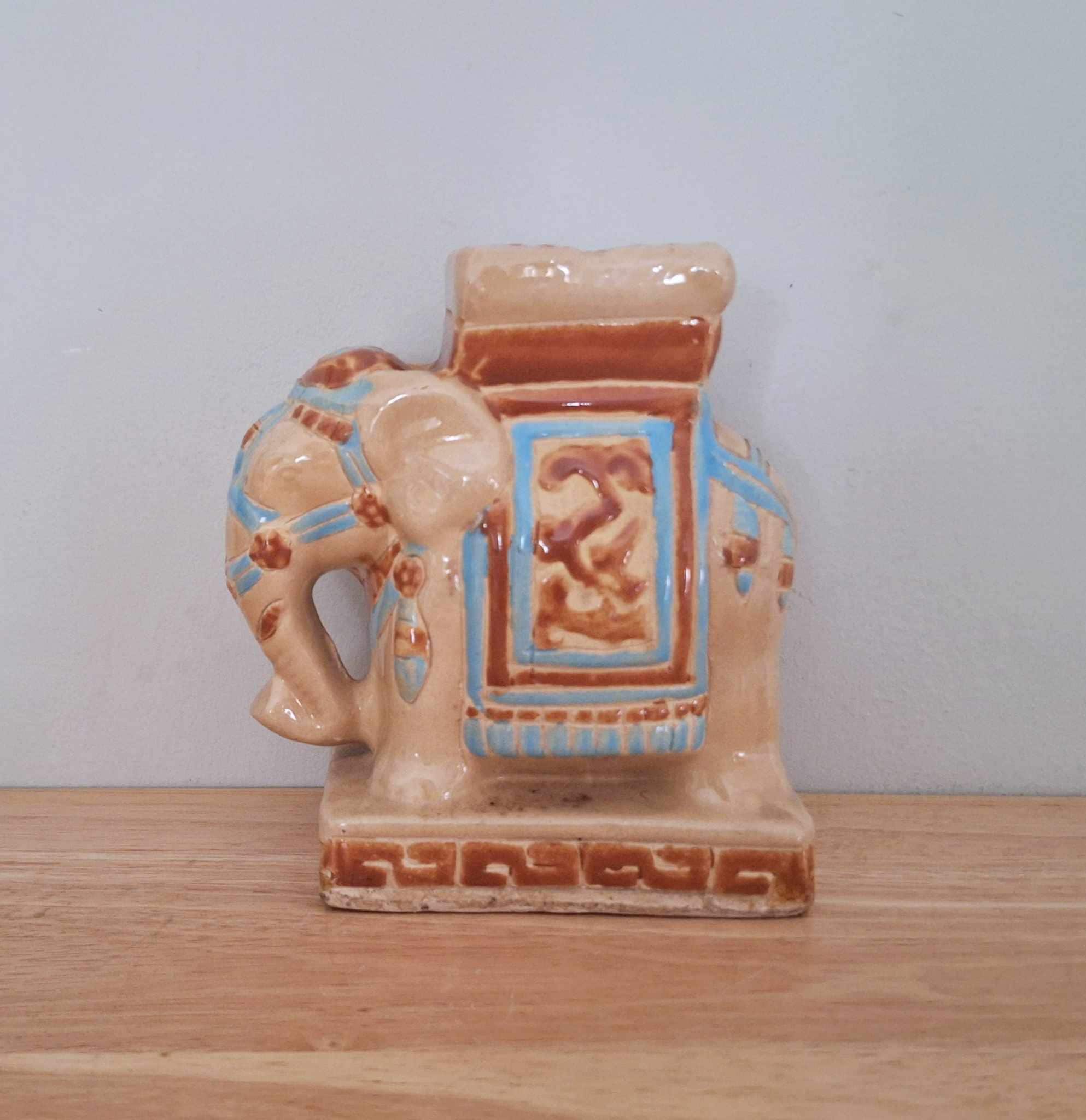 Indian Elephant Statue Plant Pot Stand Sculpture Figurine Pottery Ceramic Elephant Décor Ornament Ivory Green Floor Standing Plant Pot Stand