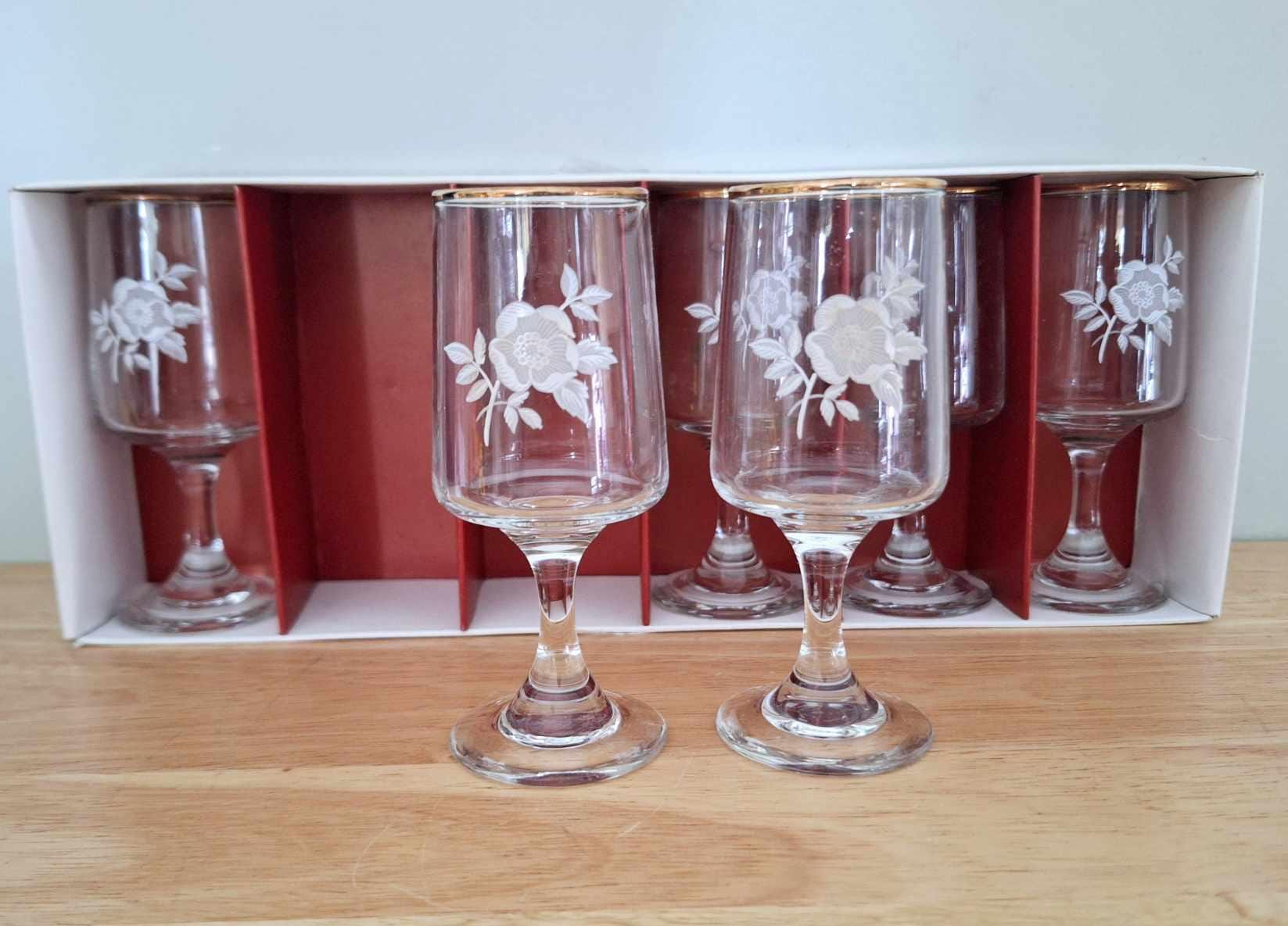 Vintage Etched Rose Wine Glasses with Gold Rim  Set of 6 in Box, Elegant Floral Stemware, Romantic Barware, Wedding Glasses