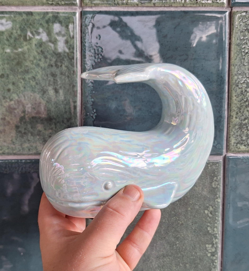 Iridescent Ceramic Whale Ornament  Glossy Coastal Bathroom Decor, Ocean-Themed Figurine, Pastel Glaze, Modern Shelf Accent