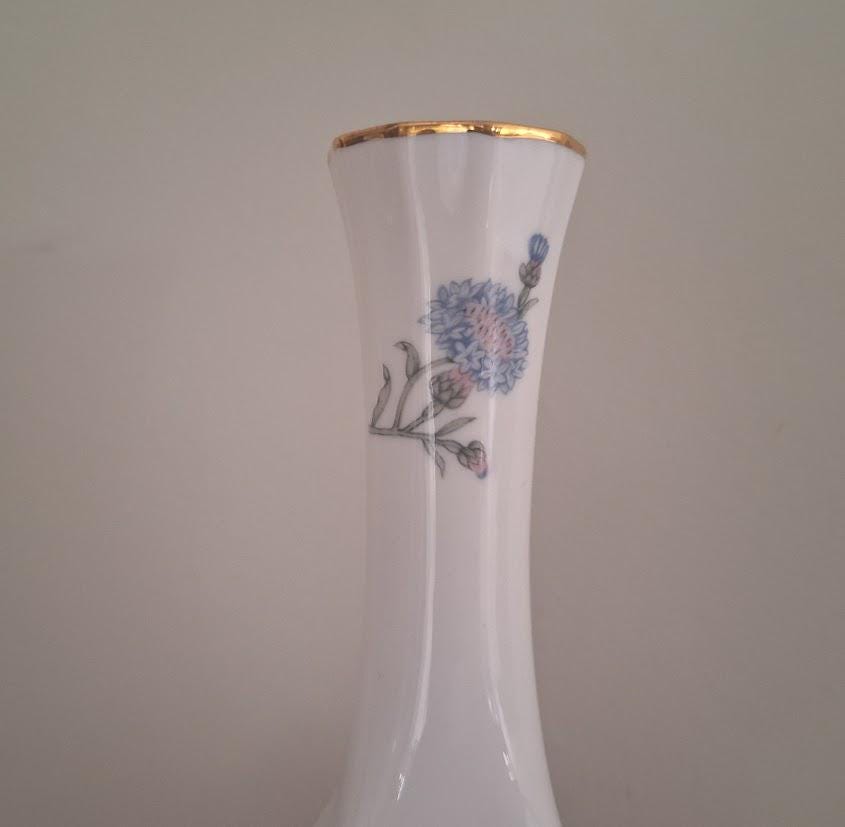 Aynsley Wild Tudor Fine Bone China Bud Vase  Floral Design  White & Gold  English Porcelain  Bathroom Decor  Vintage