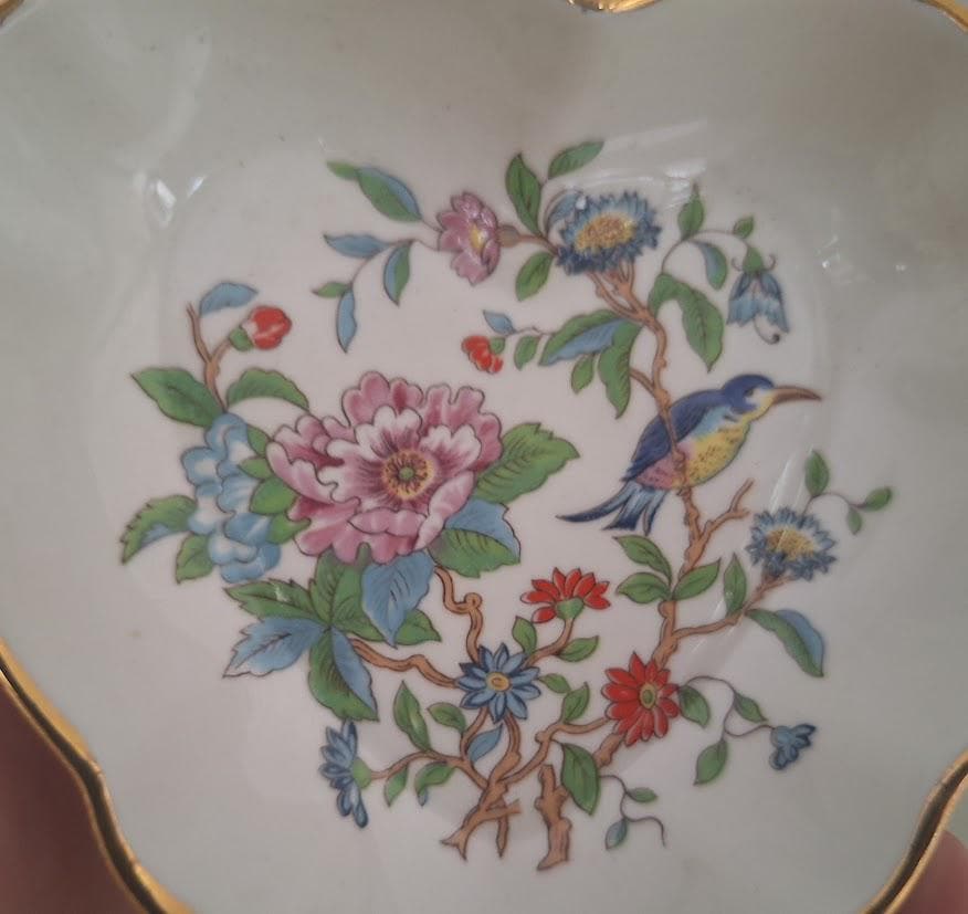 Aynsley Pembroke Heart-Shaped Dish  Fine Bone China Trinket Bowl, Bird & Floral, Gold Rim, Made in England  Jewellery, Soap or Ring Dish