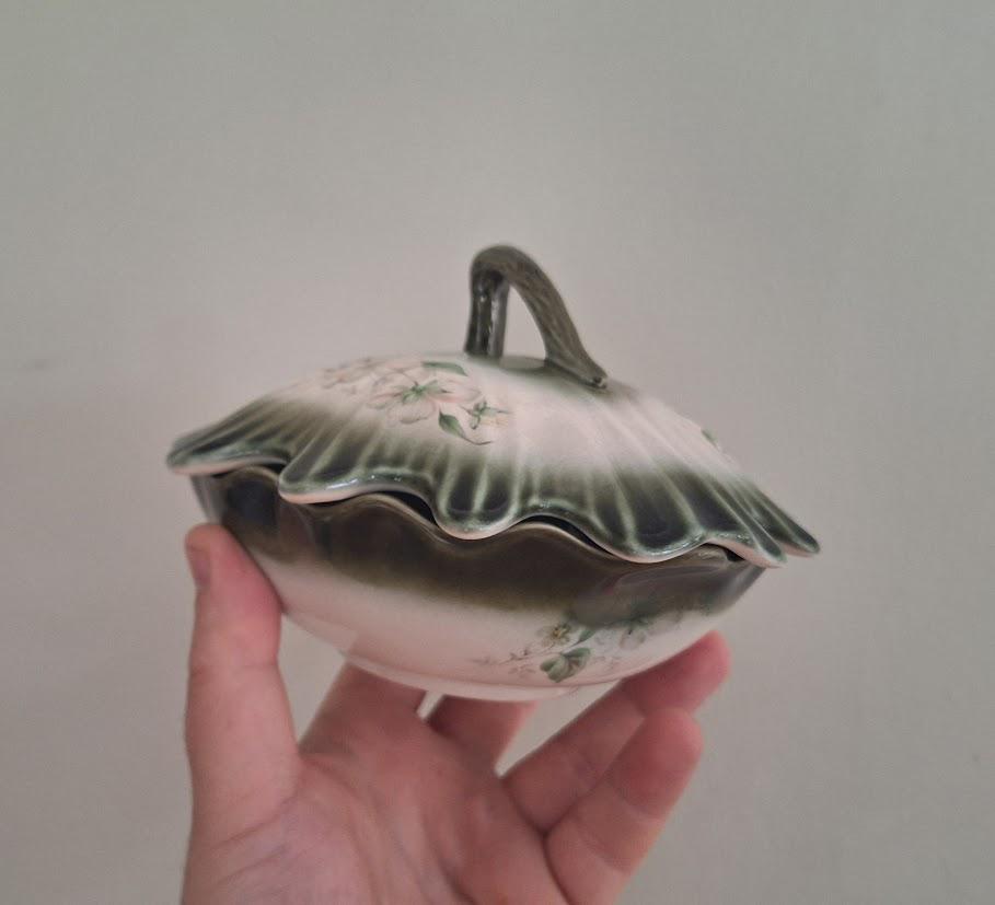 Vintage Blakeney Lidded Ceramic Soap Dish or Trinket Bowl  Green Ombre Glaze with Floral Design  Made in England