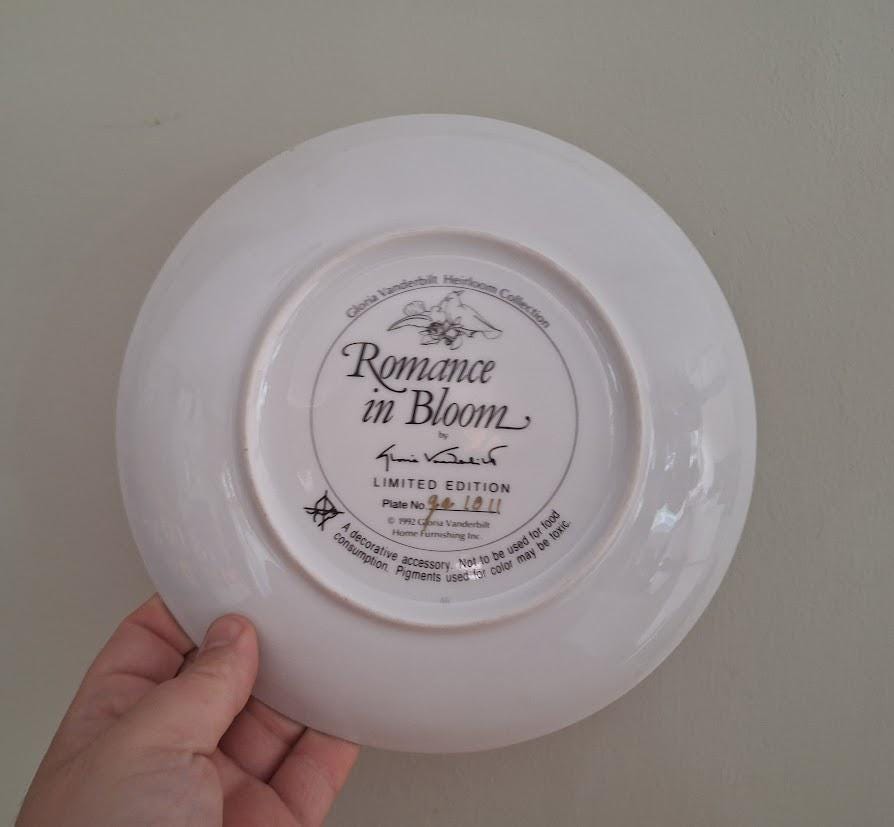 Romance in Bloom  Gloria Vanderbilt Heirloom Collection Decorative Plate (1992, Limited Edition)