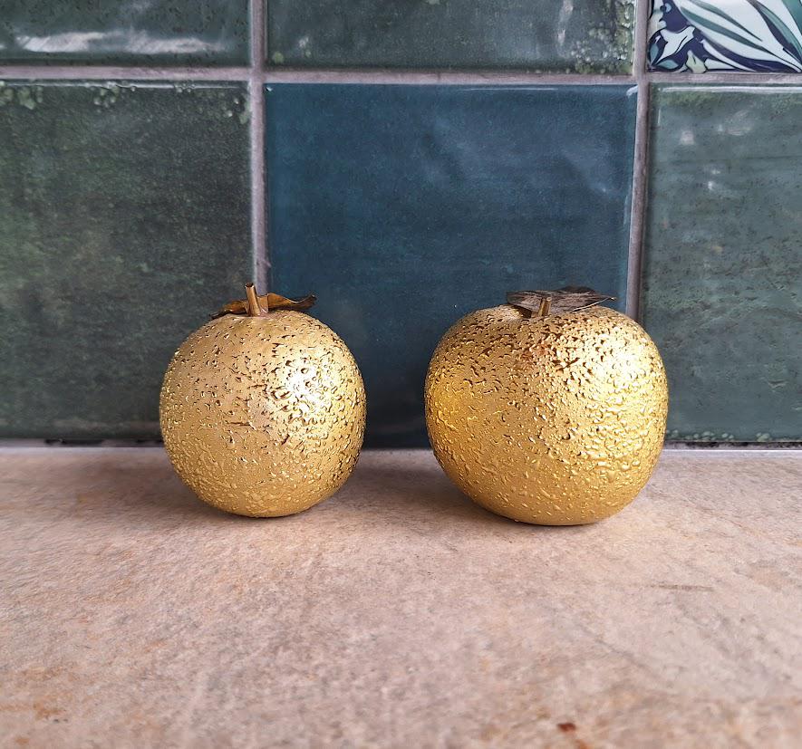 Pair of Decorative Gold Apples with Textured Finish and Metal Leaf Detail  Vintage Style Fruit Ornaments  Home Décor Accent
