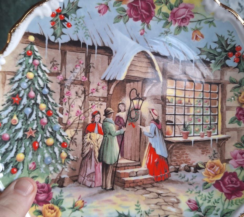 Royal Albert Christmas Carol Singers Collectors Plate Fred Erhill 1989 Boxed Bone China