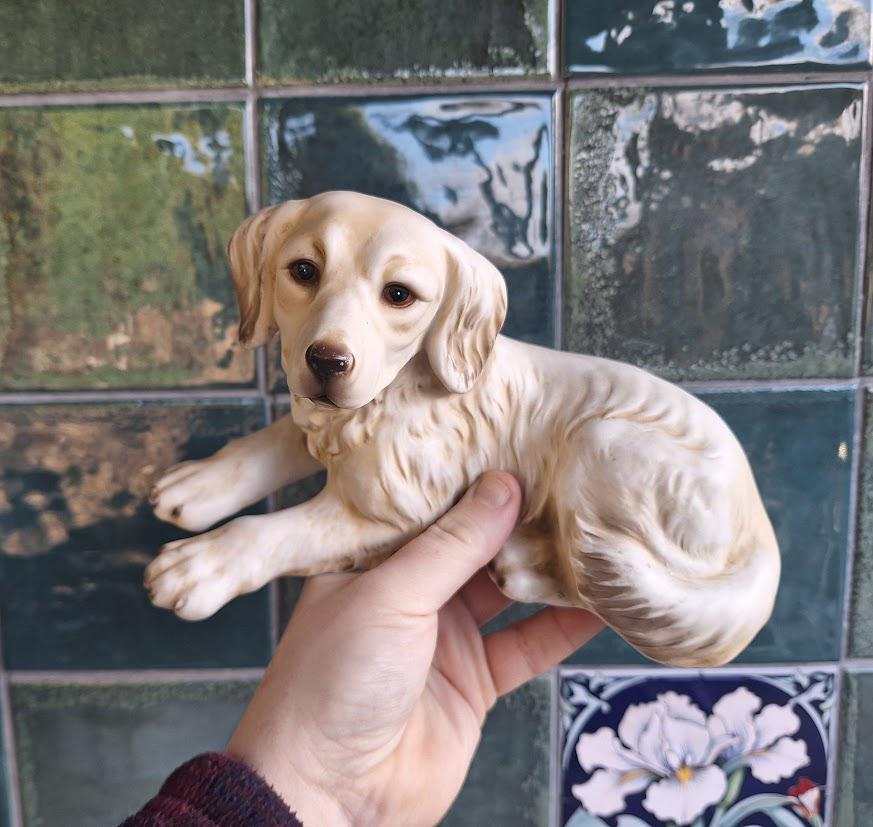 Vintage Hutschenreuther Golden Retriever Figurine, German Porcelain Dog Ornament, Realistic Lying Labrador Figure, Collectible Animal Decor