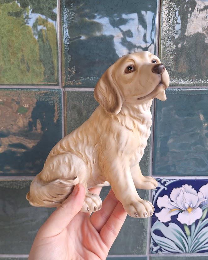 Vintage Hutschenreuther Golden Retriever Figurine Sitting, German Porcelain Dog Ornament, Realistic Puppy Figure, Collectible Animal Decor