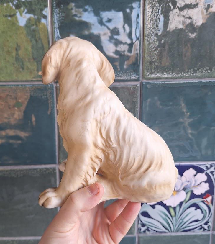Vintage Hutschenreuther Golden Retriever Figurine Sitting, German Porcelain Dog Ornament, Realistic Puppy Figure, Collectible Animal Decor