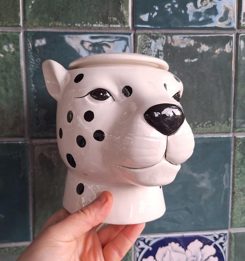 Novelty Dalmatian Head Cookie Jar, Ceramic Dog Biscuit Jar with Lid, Black White Spotted Storage Jar, Fun Kitchen Animal Storage