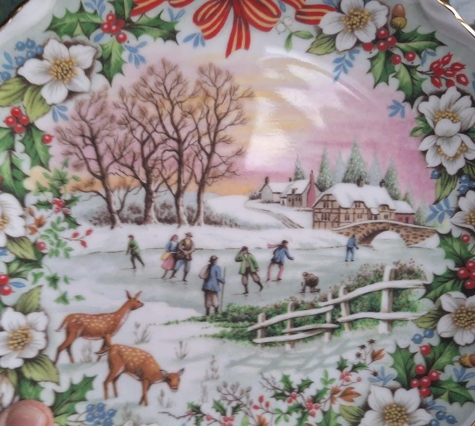 Vintage Royal Albert “The Skating Pond Collector Plate Bone China England F.F. Errill Winter Scene Boxed Christmas Plate