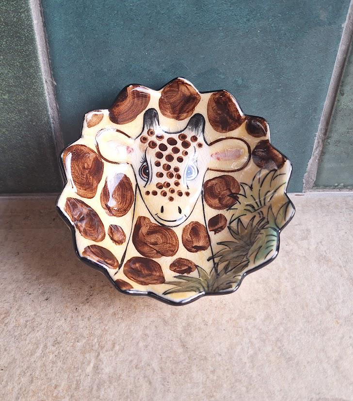 Vintage Giraffe Ceramic Bowl Hand Painted Animal Dish Scalloped Edge Safari Theme Decorative Bowl