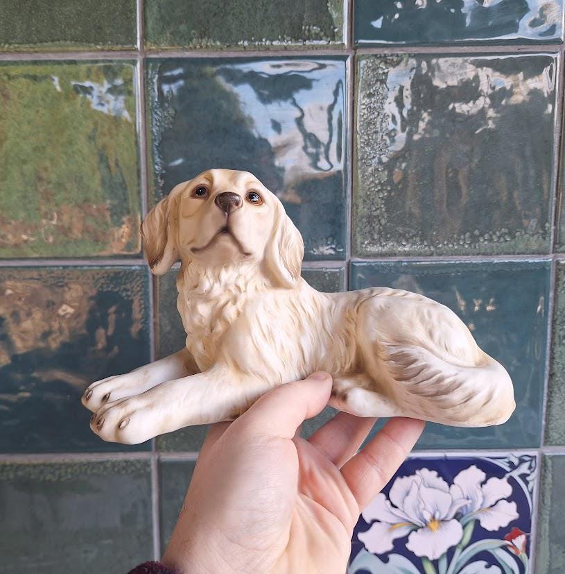 Vintage Hutschenreuther Golden Retriever Figurine, German Porcelain Dog Ornament, Realistic Lying Labrador Figure, Collectible Animal Decor