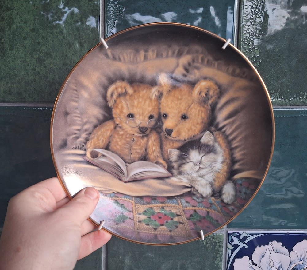 Vintage Franklin Mint “Bedtime Story Sue Willis Collector Plate Limited Edition Fine Porcelain Teddy Bear Cat Nursery Decor Plate