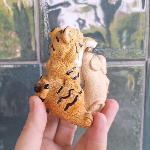 David Corbridge Piggin' Easy Tiger Figurine, Handmade Resin Animal Ornament