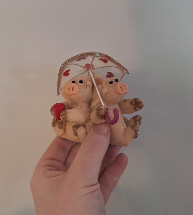 Piggin Together Rain Or Shine Figurine David Corbridge Piggin Love Ornament Pig Collectible 2003