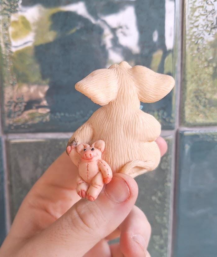 David Corbridge Piggin Bedtime Figurine 1999 Collectible Pig Ornament