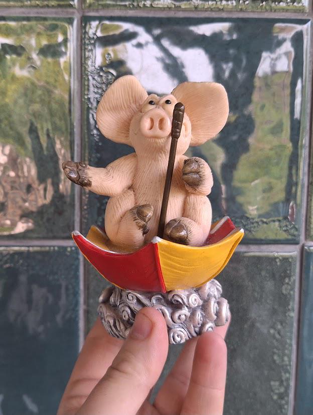 Piggin Weather Figurine: 1999 Collectors Club Exclusive Resin Ornament