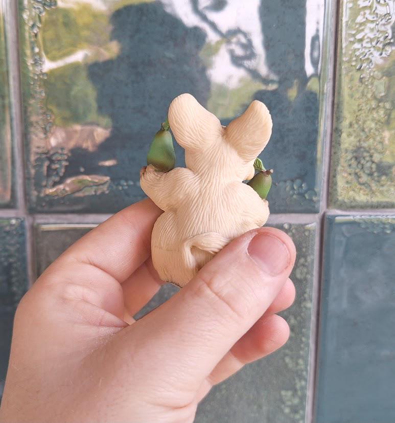 Piggin Twice Pear Figurine David Corbridge 2001 Piggin Collectible Pig Holding Pears Ornament