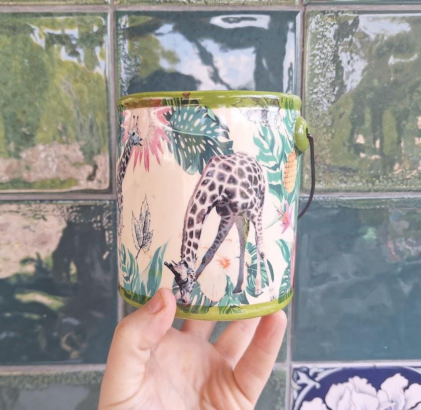 Safari Giraffe Ceramic Pot: Tropical Jungle Utensil Holder, Plant Organizer