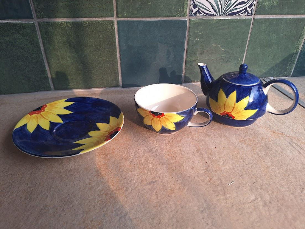 Whittard of Chelsea Hand Painted Tea For One Set: Sunflower Floral Stoneware