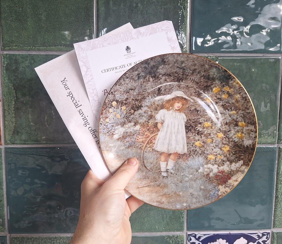Wedgwood Yesterday's Child Collector Plate: A Pause for Reflection, Bone China (Boxed With Certificate)