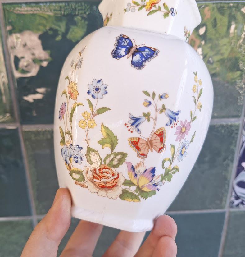Aynsley Cottage Garden Vase: Fine Bone China Floral Butterfly (6-Inch)