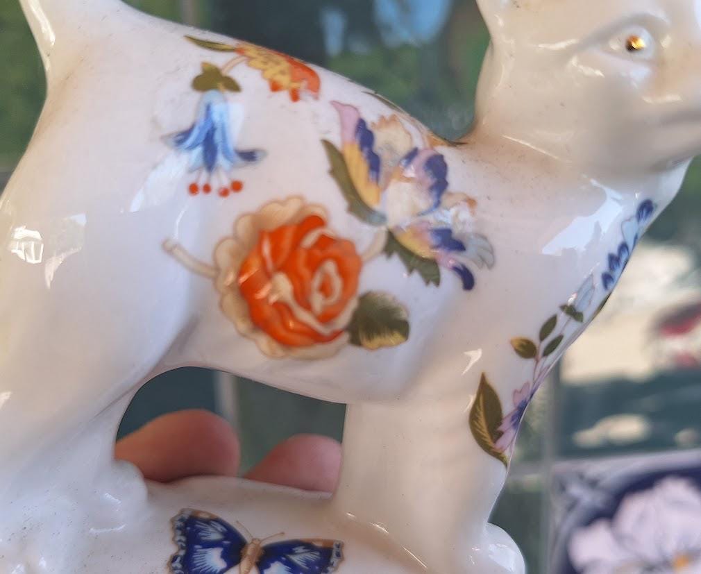 Aynsley Cottage Garden Cat Figurine: Fine Bone China, Floral, Gold Detail, England