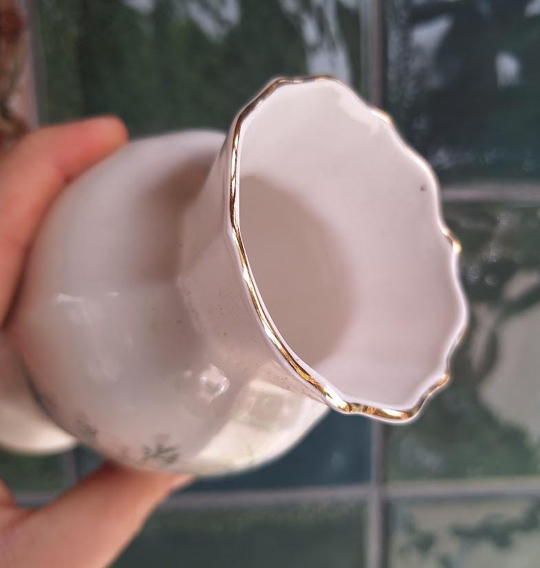 Vintage Aynsley Wild Tudor 9in Windsor Vase, Fine Bone China Botanical Decor