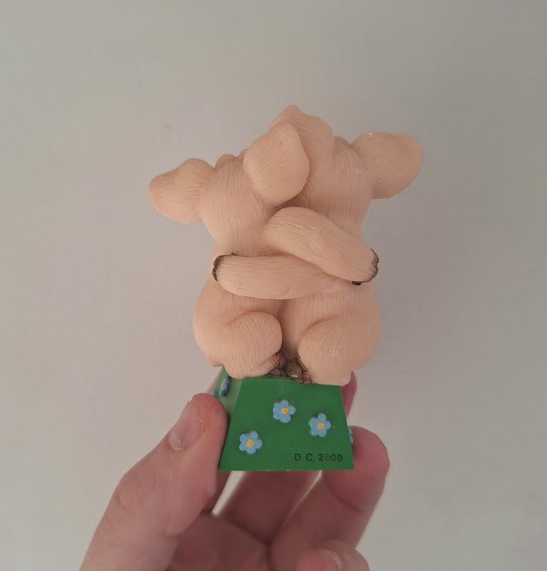 Vintage Piggin Best Mates Figurine 2000 David Corbridge Celebrations Resin Pig Friendship Gift Collectable Ornament No Box
