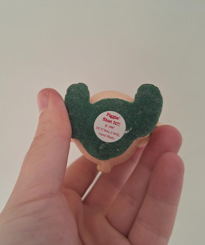 Vintage Piggin Shut It Figurine 1997 David Corbridge Handmade Resin Pig Ornament Funny Open Mouth Collectable No Box