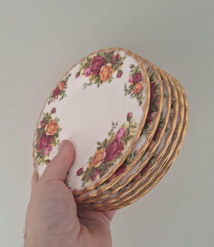 Boxed Set of 6 Royal Albert Old Country Roses 6.25in Tea Side Plates, English Fine Bone China Gold Rim Sandwich Cake Plates