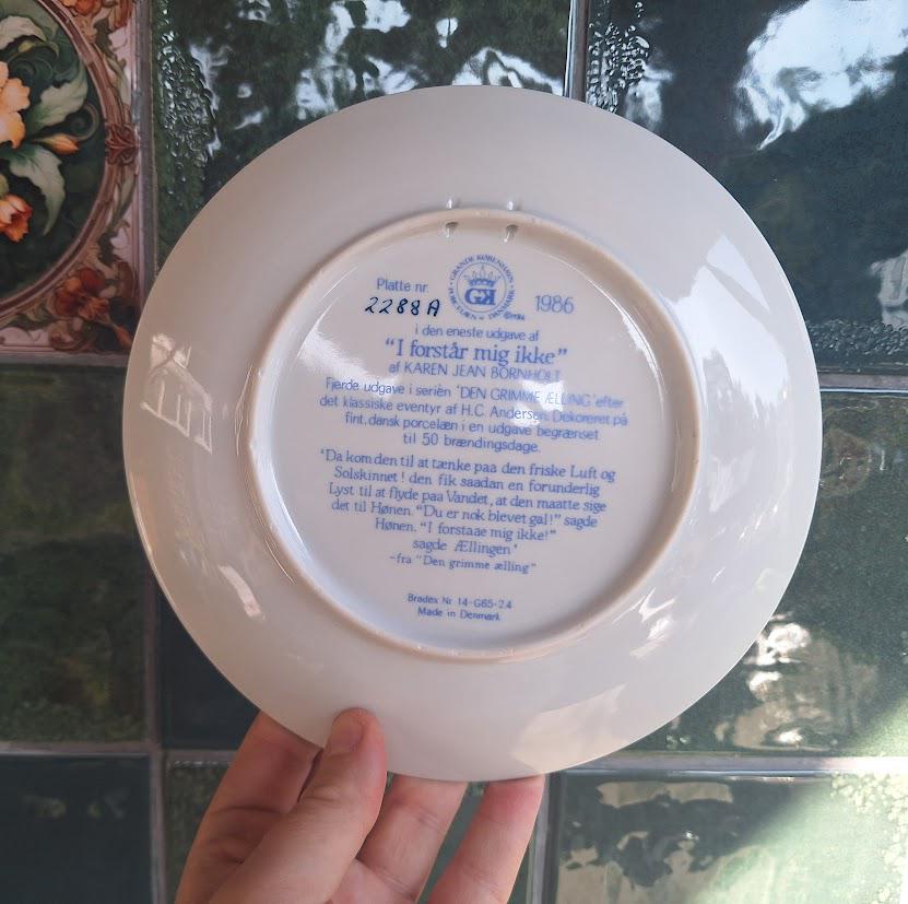 Grande København I Forstår Mig Ikke" Collector Plate 1986, Karen Jean Bornholt Ugly Duckling Series, Danish Porcelain with Box & Certificate